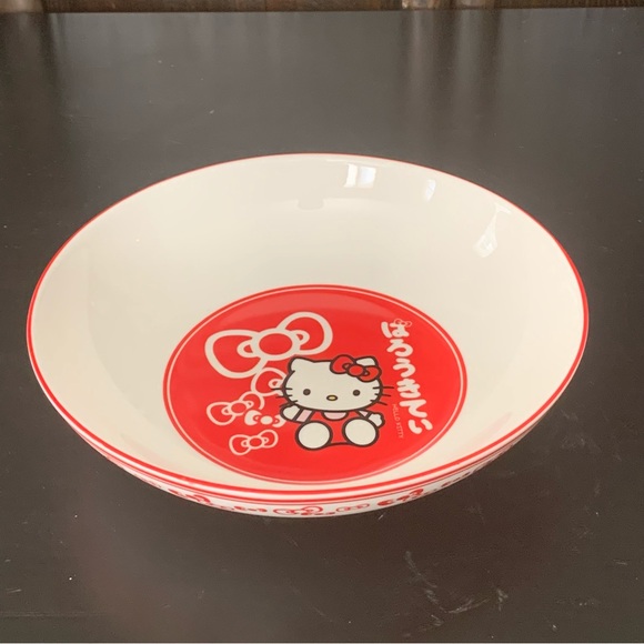 Hello Kitty 9” Ceramic Dinner Bowl Red & White Bows Japanese Letters - Picture 2 of 11